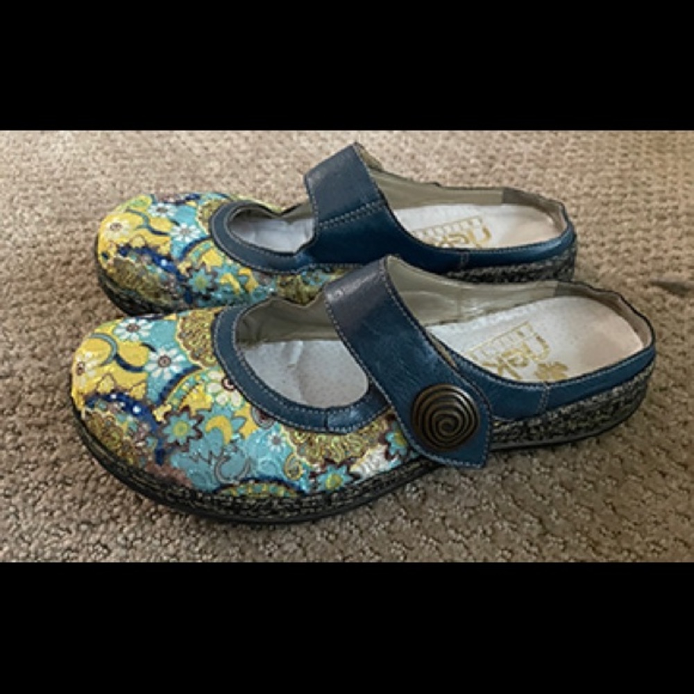 Rieker leather slip-ons